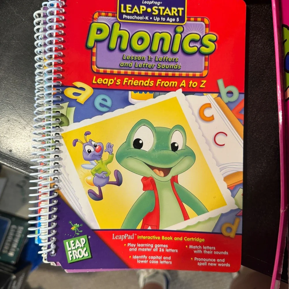 LeapFrog LeapPad Learning System Console 7 Interactive Books Bundle NOT TESTED